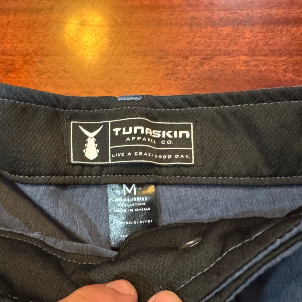 Tuna Skin Boys Kids Grey Shorts Medium - Picture 2 of 3